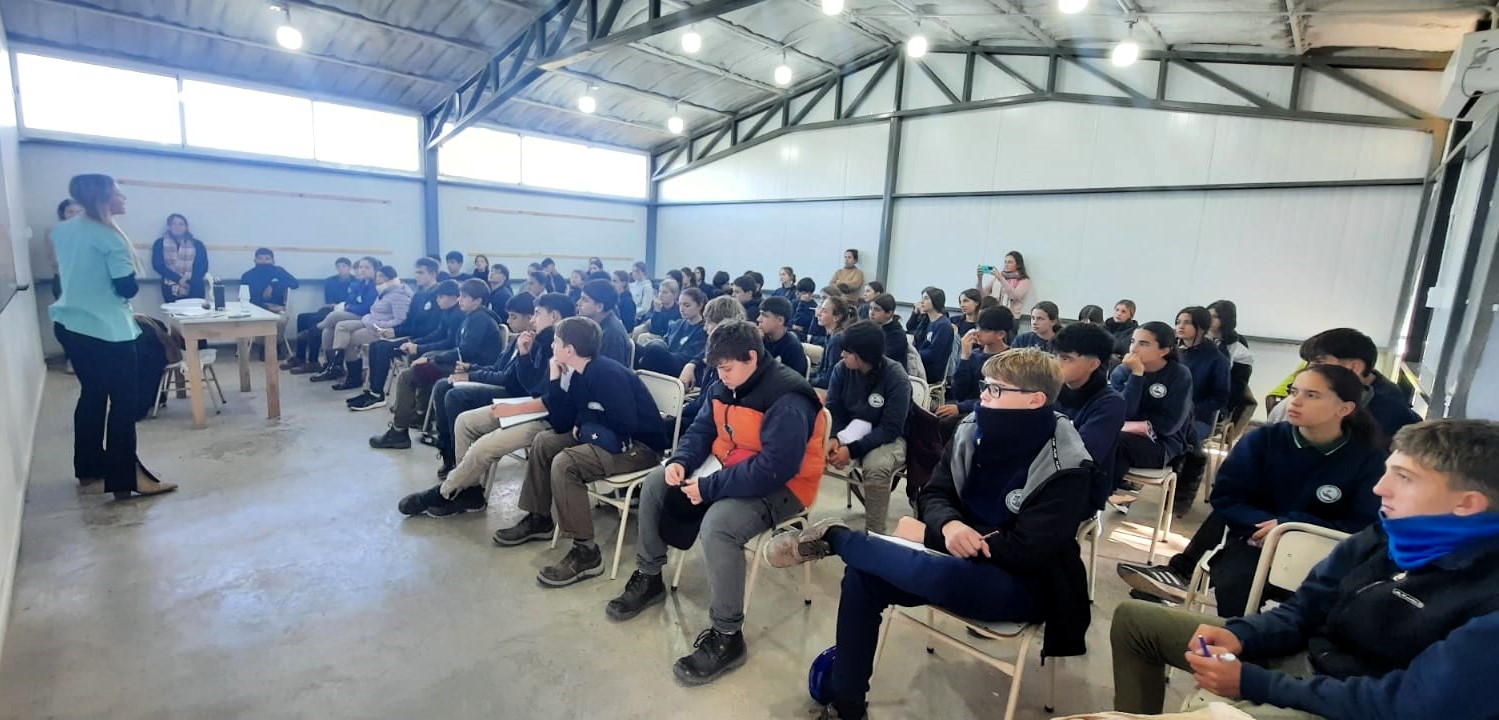 Lee más sobre el artículo Se desarrollaron los talleres de Educación Sexual Integral (ESI) en la extensión áulica