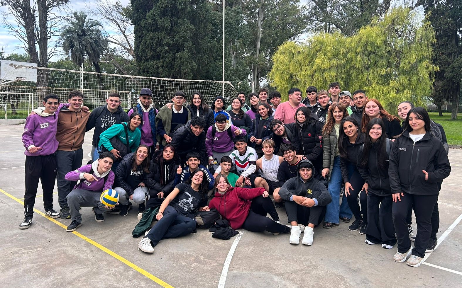 Lee más sobre el artículo Jornadas Deportivas Solidarias de la Agro.