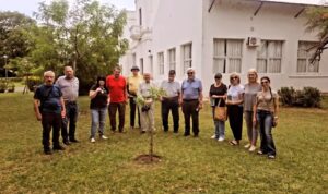 Lee más sobre el artículo La Promoción 1966 visitó a la Agro.