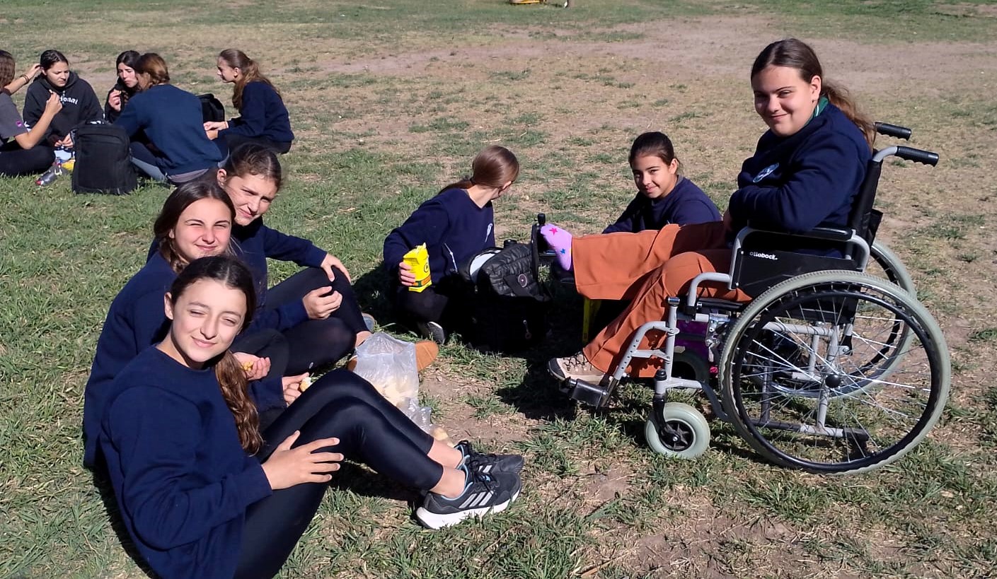 Lee más sobre el artículo Celebración del Día de la primavera y del Estudiante en la sede El Trébol