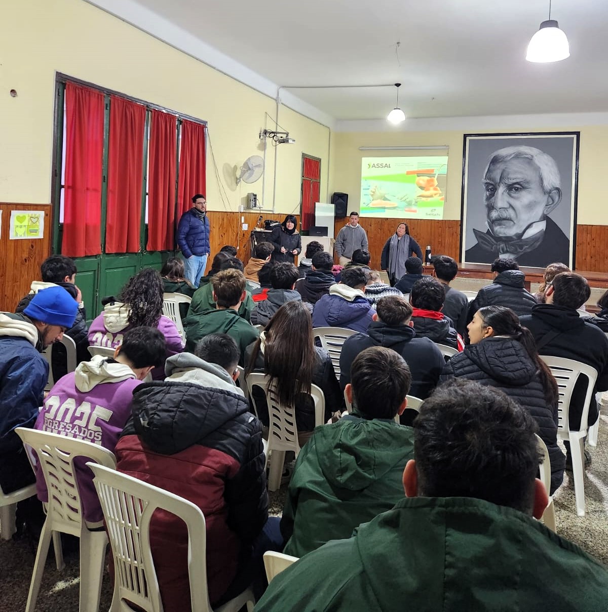Lee más sobre el artículo Curso de manipulación de alimentos para estudiantes de 5º y 6º año.
