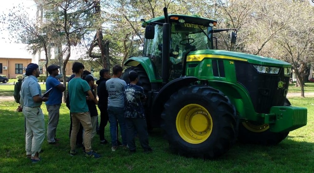 Lee más sobre el artículo Continuamos con el curso de “Operario de Maquinaria Agrícola de Precisión”