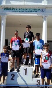 Lee más sobre el artículo Exitosa Maratón celebrada por el 125 aniversario de la escuela