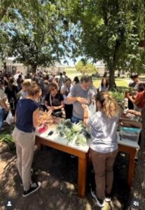 Lee más sobre el artículo Último día de clases con juegos y Feria de Microemprendimientos.