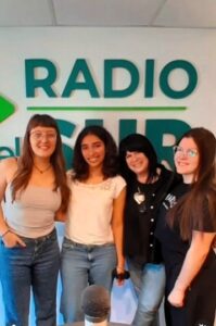 Lee más sobre el artículo Entrevista a nuestra Directora y estudiantes que participaron del intercambio cultural con Francia.