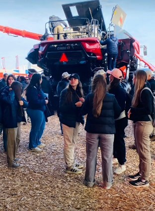 Lee más sobre el artículo Estudiantes de la sede El Trébol en Agroactiva 2026