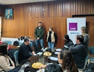 Lee más sobre el artículo Reunión de balance convocada por el Área de Política Ambiental de la UNR.