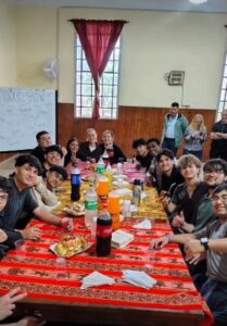 Lee más sobre el artículo Despedida de la delegación francesa organizada por 6to año.