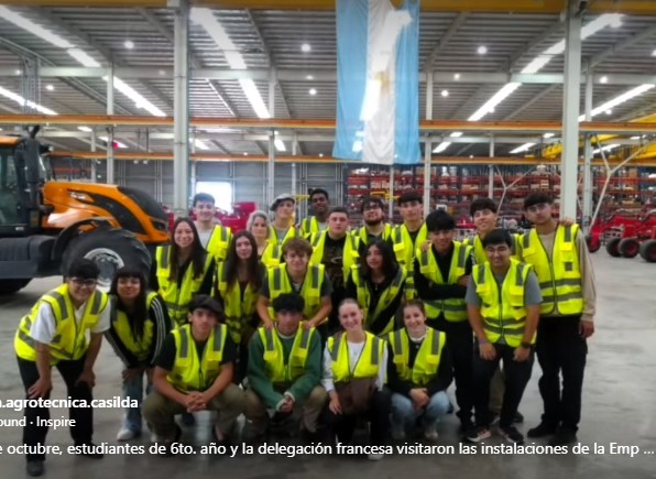 Lee más sobre el artículo Estudiantes de 6to año junto con la delegación francesa visitaron la empresa Tanzi.